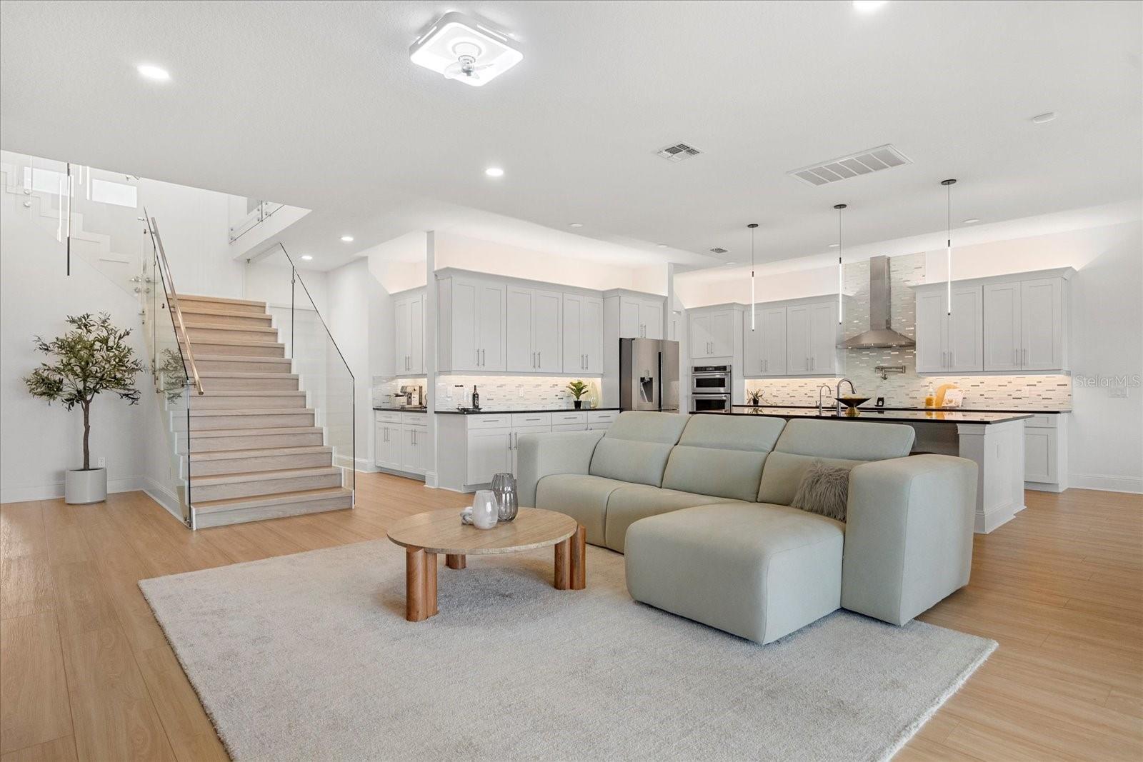 Image 3 of 33 For 16689 Broadwater Avenue
