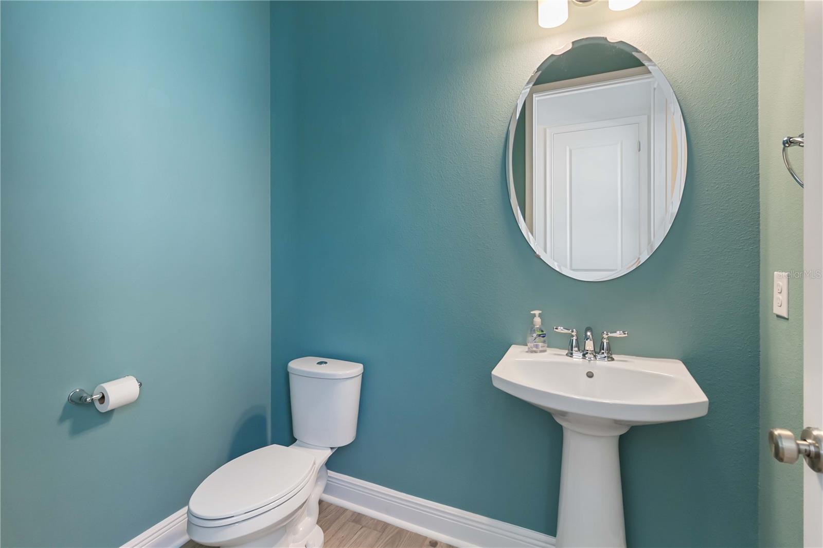Image 18 of 55 For 12866 Salk Way