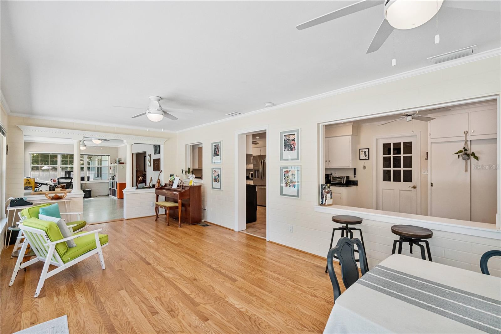 Image 39 of 72 For 915 Garden Drive