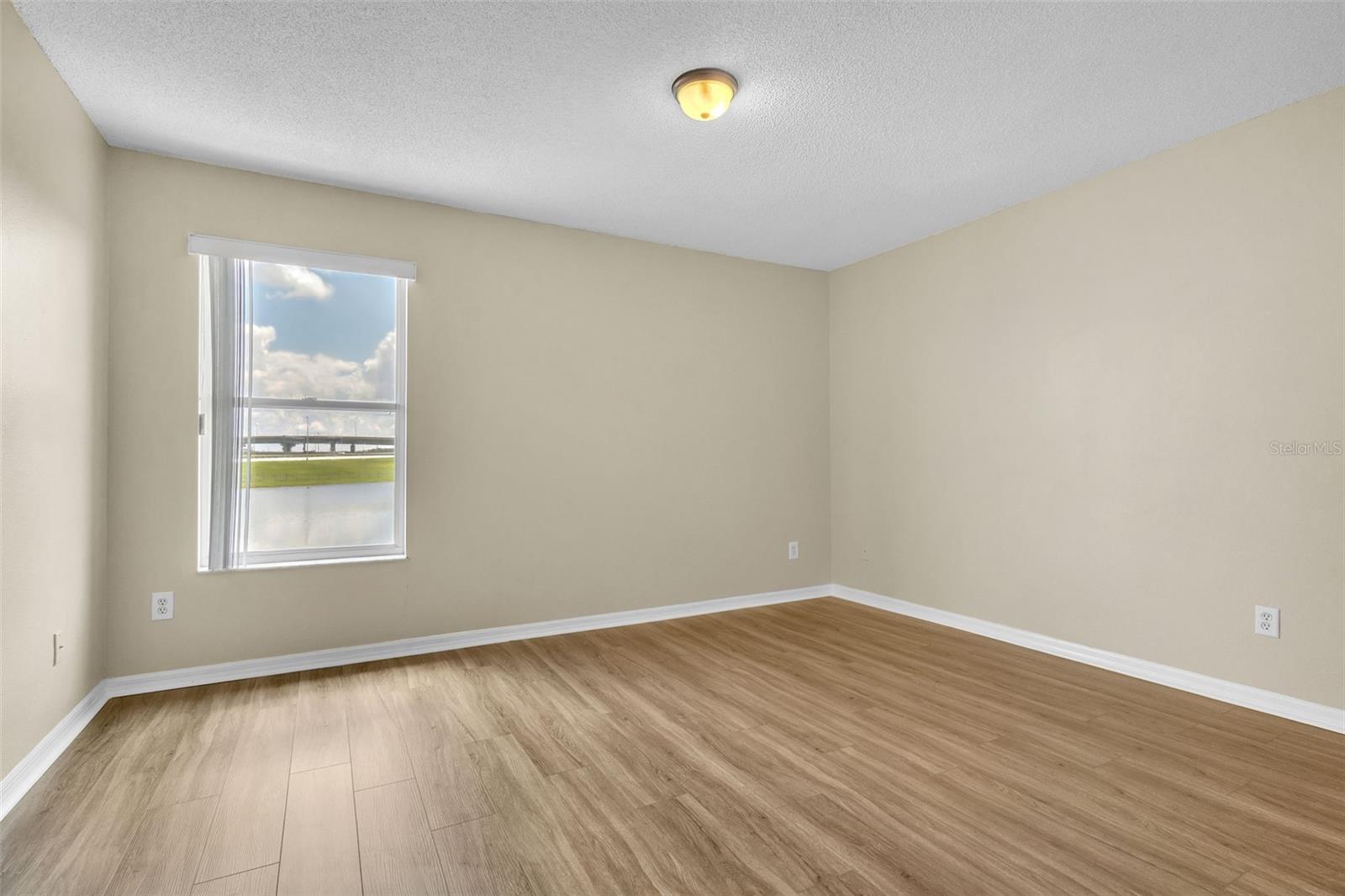 Image 18 of 24 For 12905 Los Alamitos Court