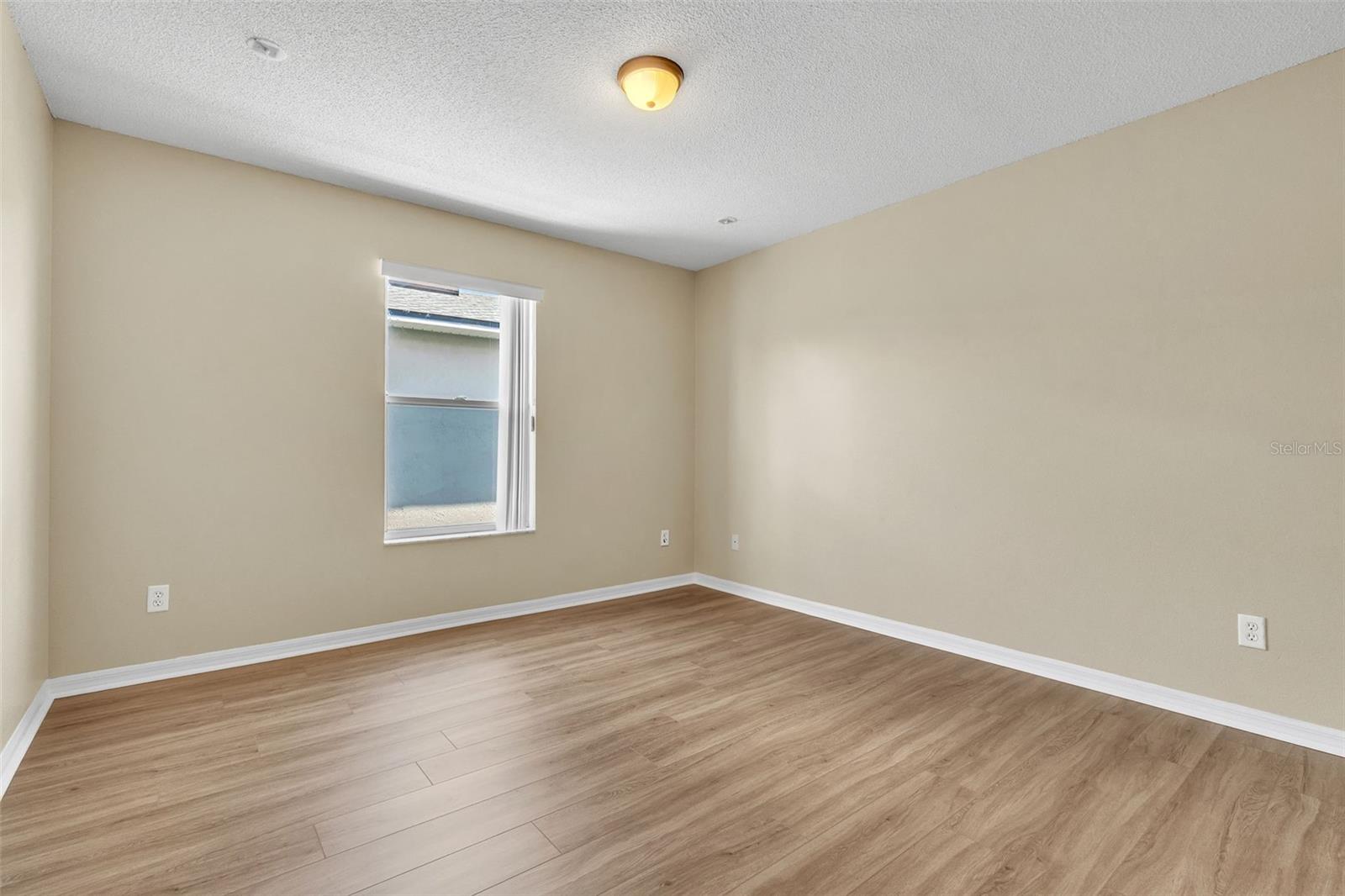 Image 19 of 24 For 12905 Los Alamitos Court