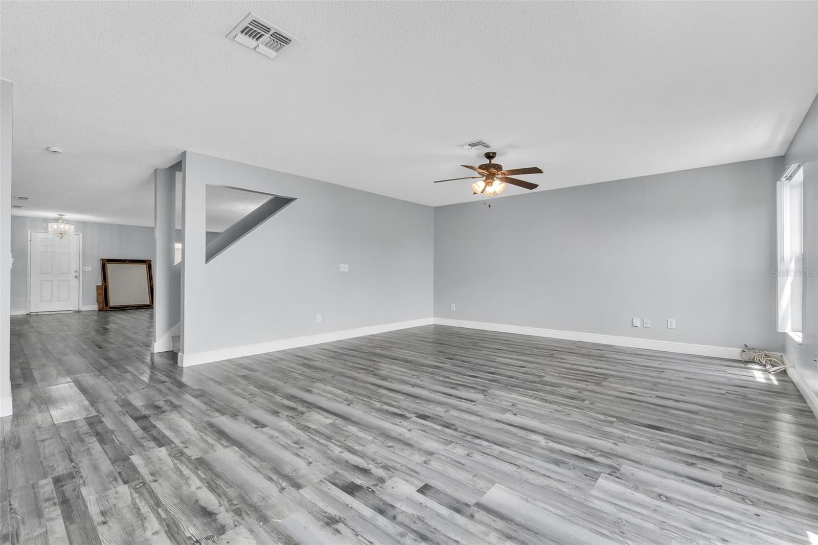 Image 6 of 24 For 12905 Los Alamitos Court