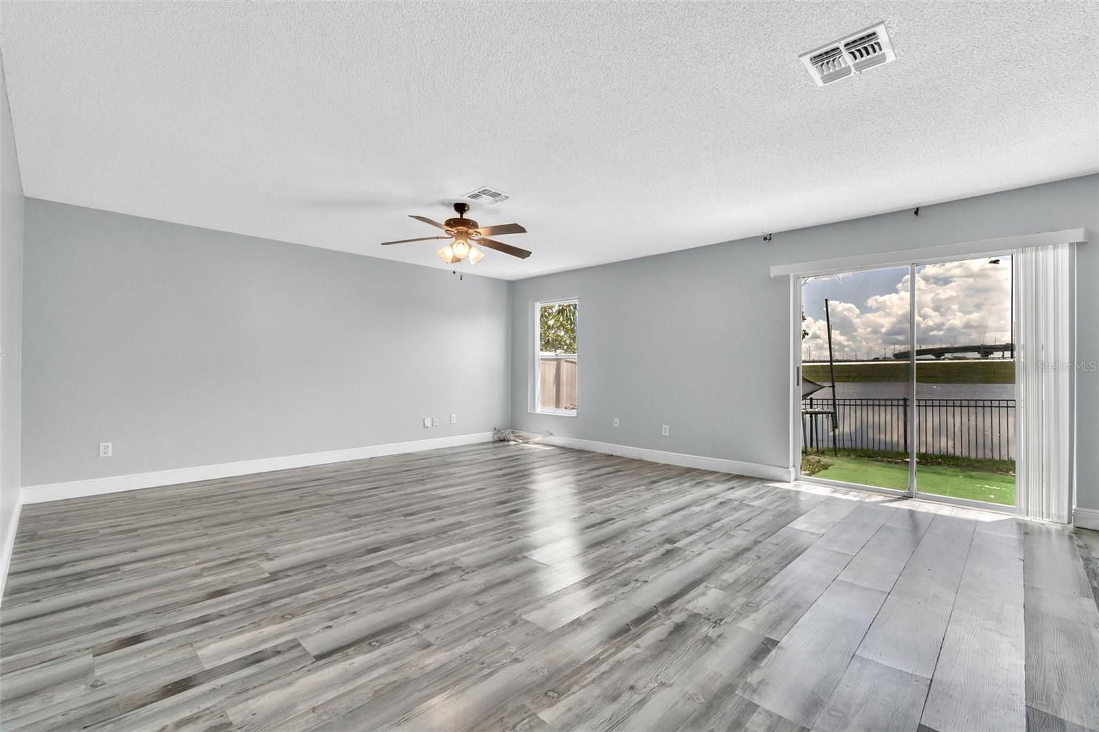 Image 7 of 24 For 12905 Los Alamitos Court