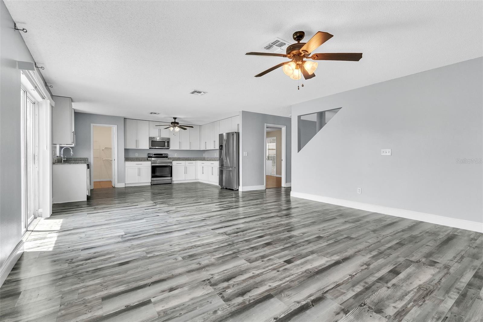Image 8 of 24 For 12905 Los Alamitos Court