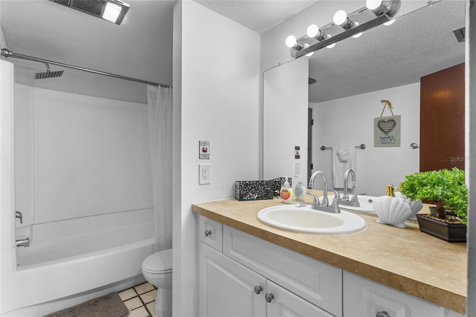Image 13 of 24 For 3080 Camelot Drive 3080