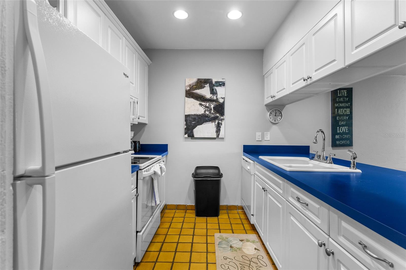 Image 4 of 24 For 3080 Camelot Drive 3080