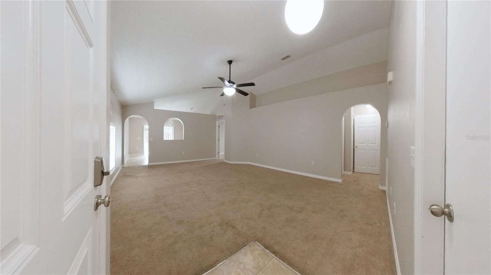 Image 3 of 19 For 2033 Whispering Trails Boulevard