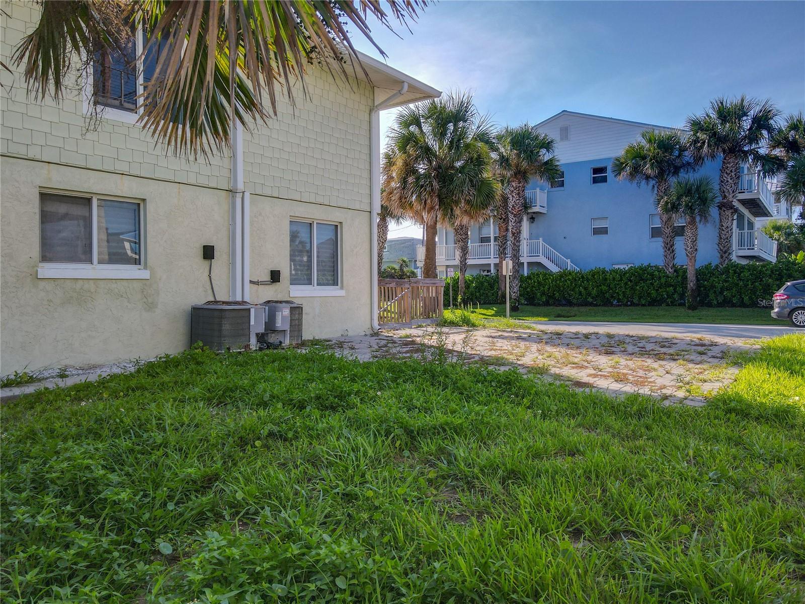 Image 12 of 17 For 6890 Atlantic Avenue