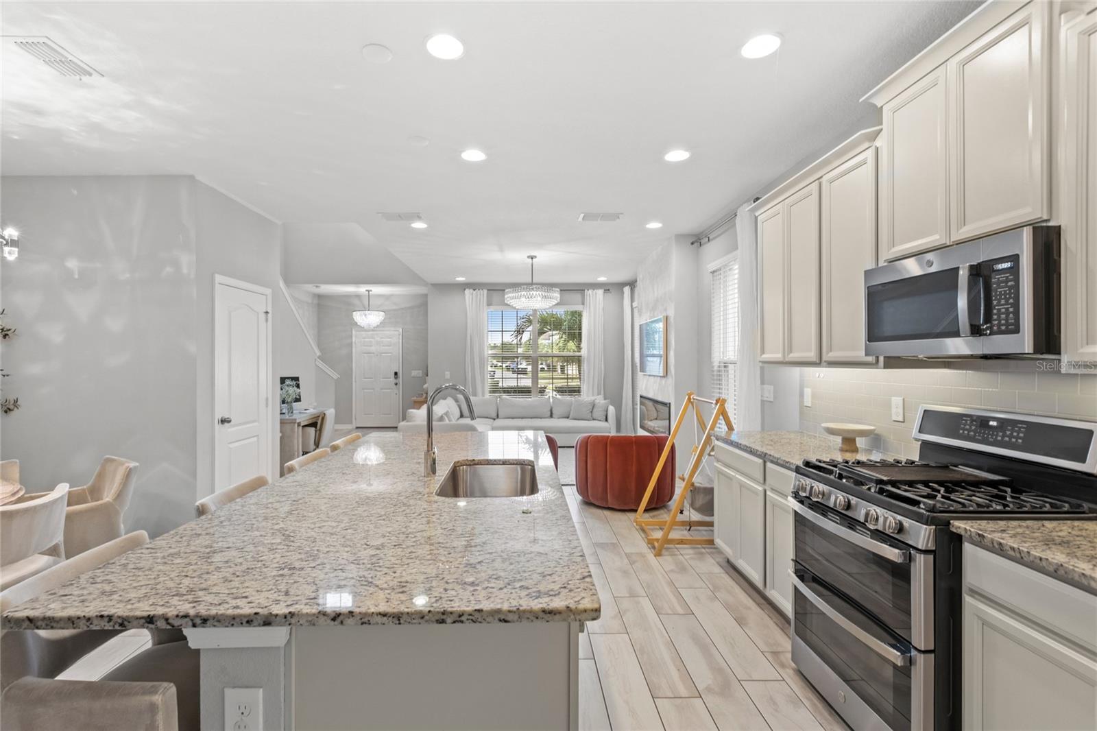Image 10 of 53 For 17071 Wynford Lane