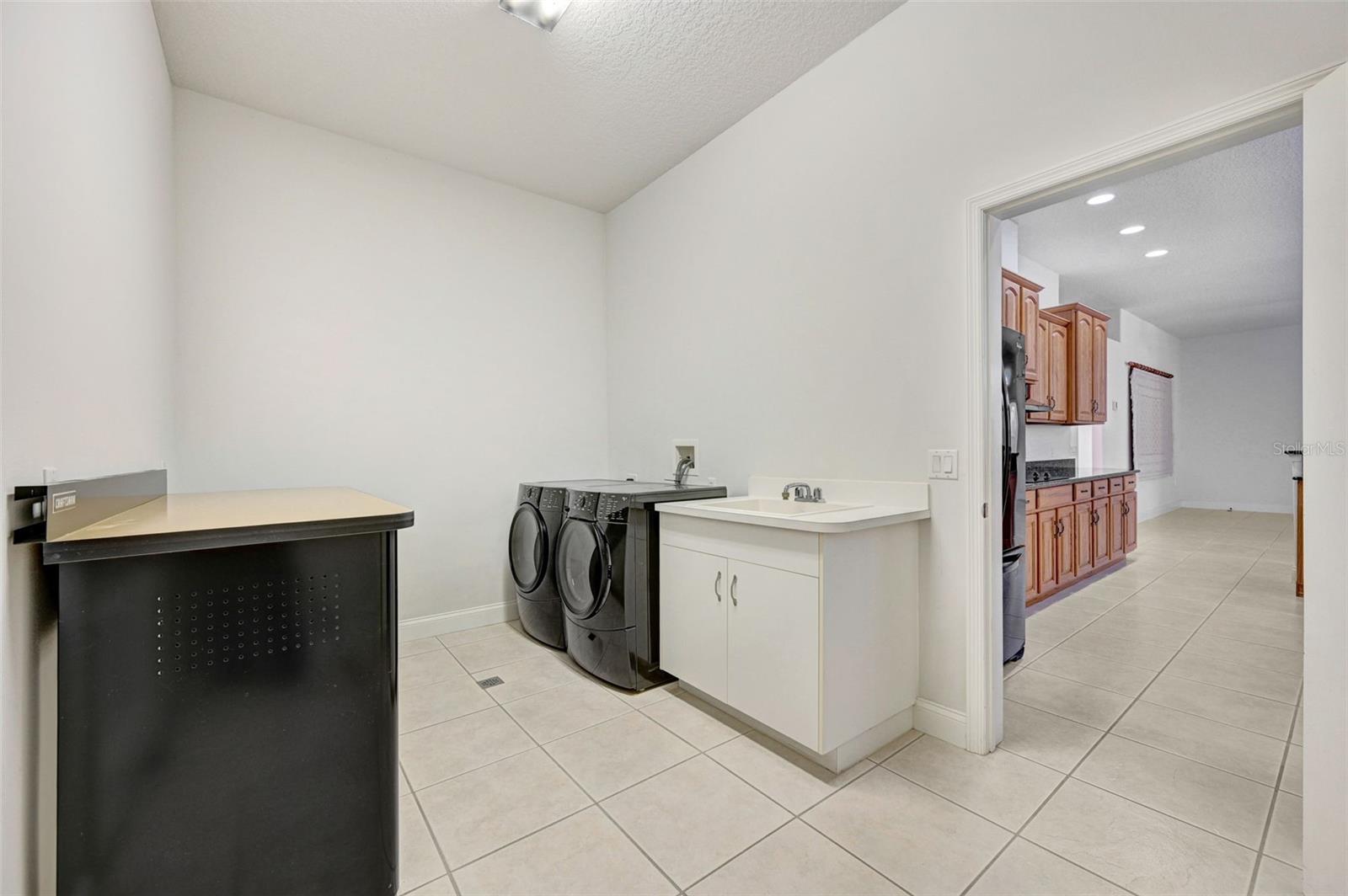 Image 18 of 89 For 5600 Barna Avenue