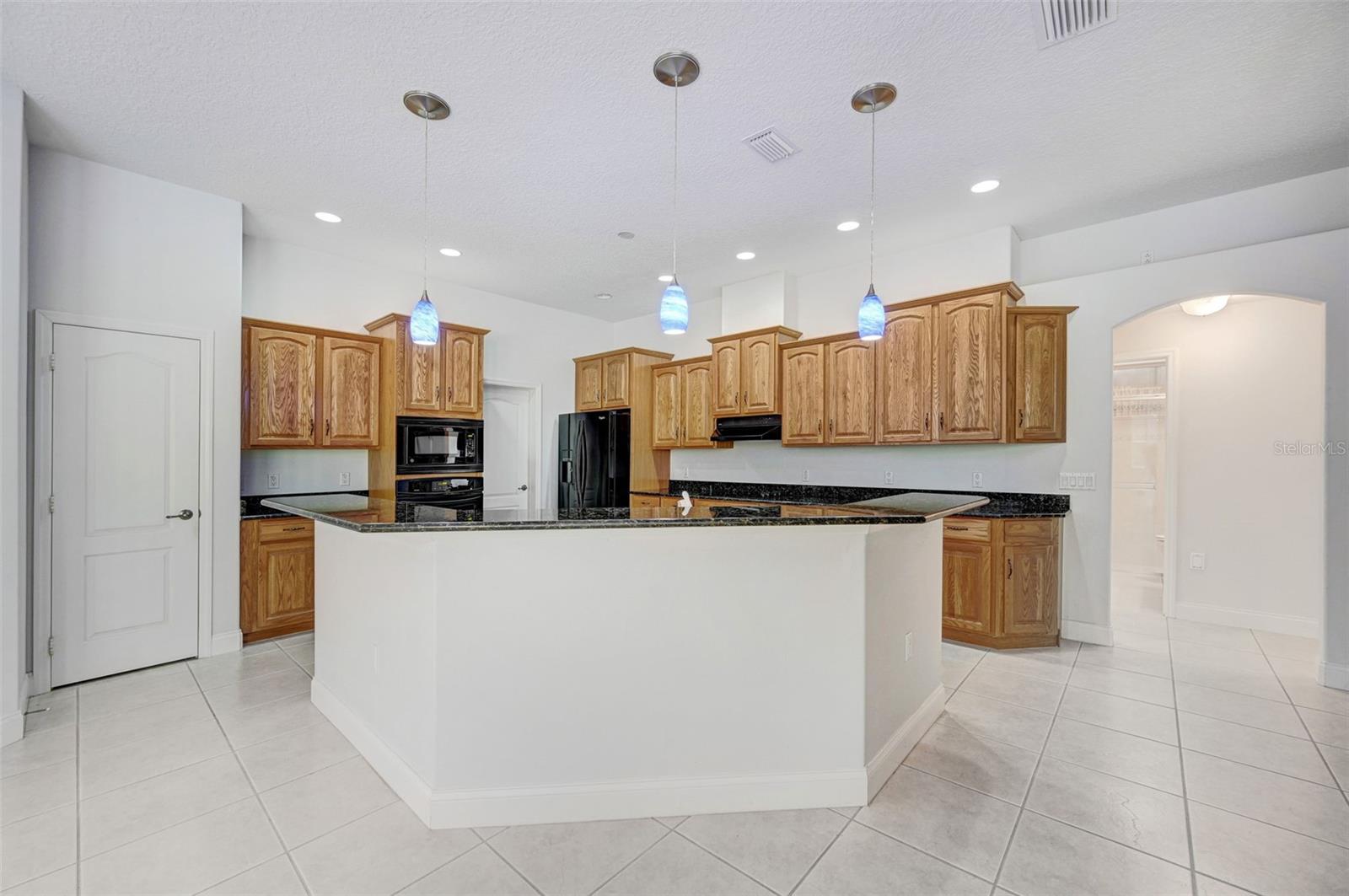 Image 21 of 89 For 5600 Barna Avenue