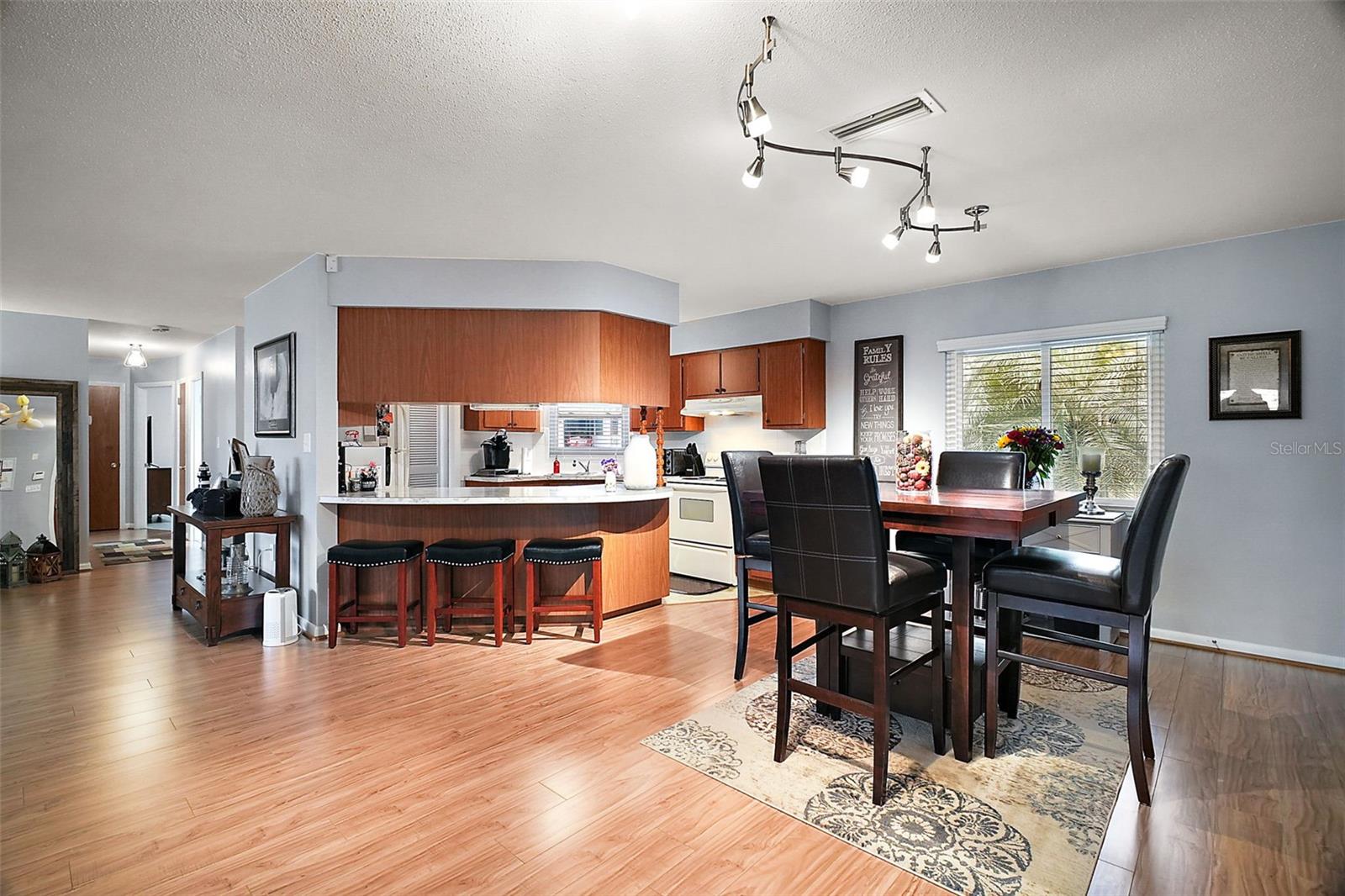 Image 10 of 24 For 803 Shore Drive