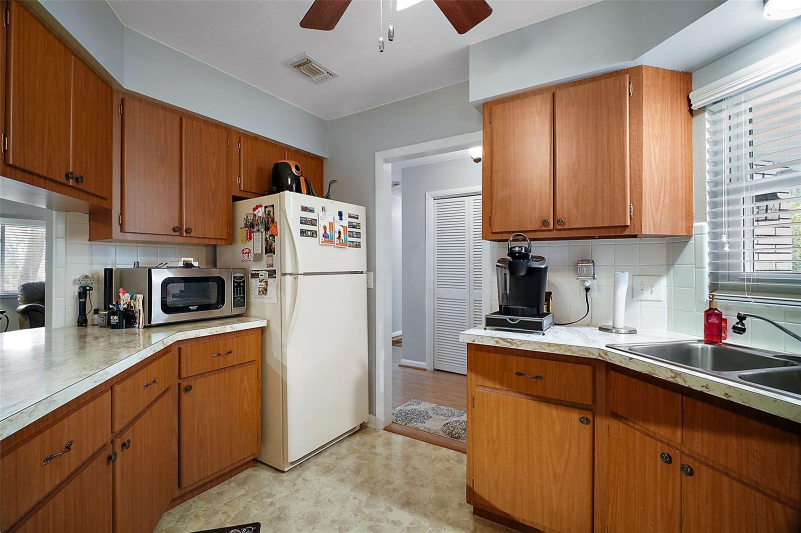 Image 12 of 24 For 803 Shore Drive