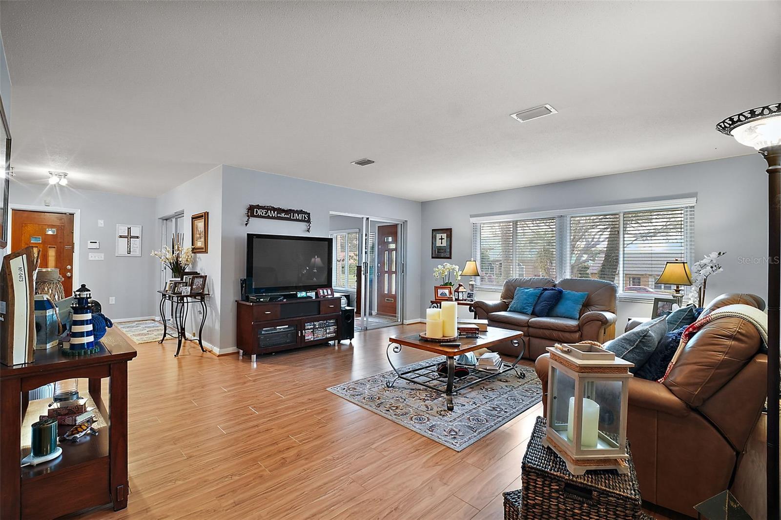 Image 7 of 24 For 803 Shore Drive