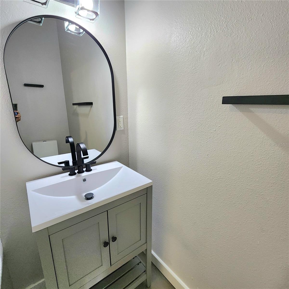Image 16 of 29 For 10672 Savannah Wood Drive 101