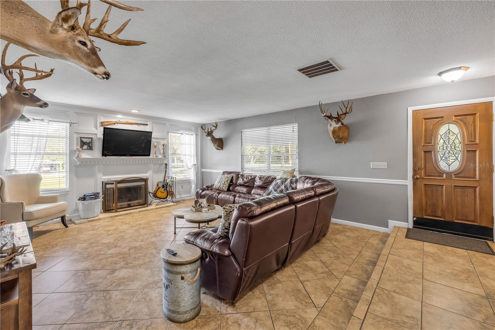 Image 16 of 86 For 1080 French Avenue