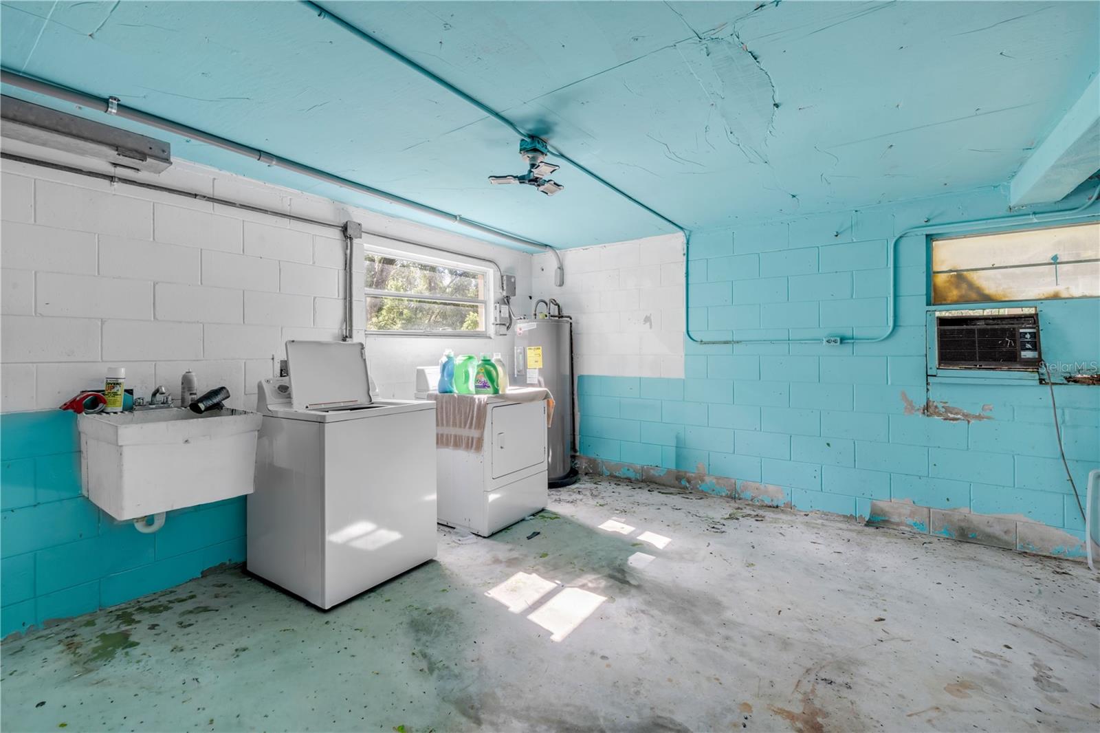 Image 52 of 86 For 1080 French Avenue