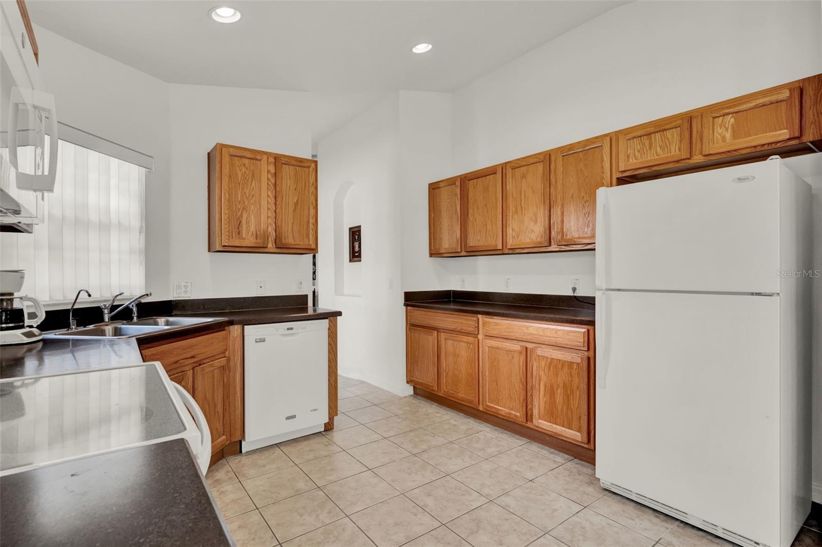 Image 14 of 34 For 448 Grand Canal Drive