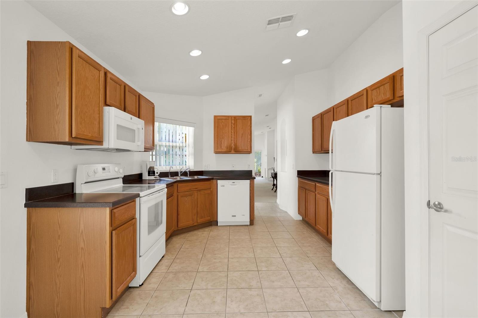 Image 15 of 34 For 448 Grand Canal Drive