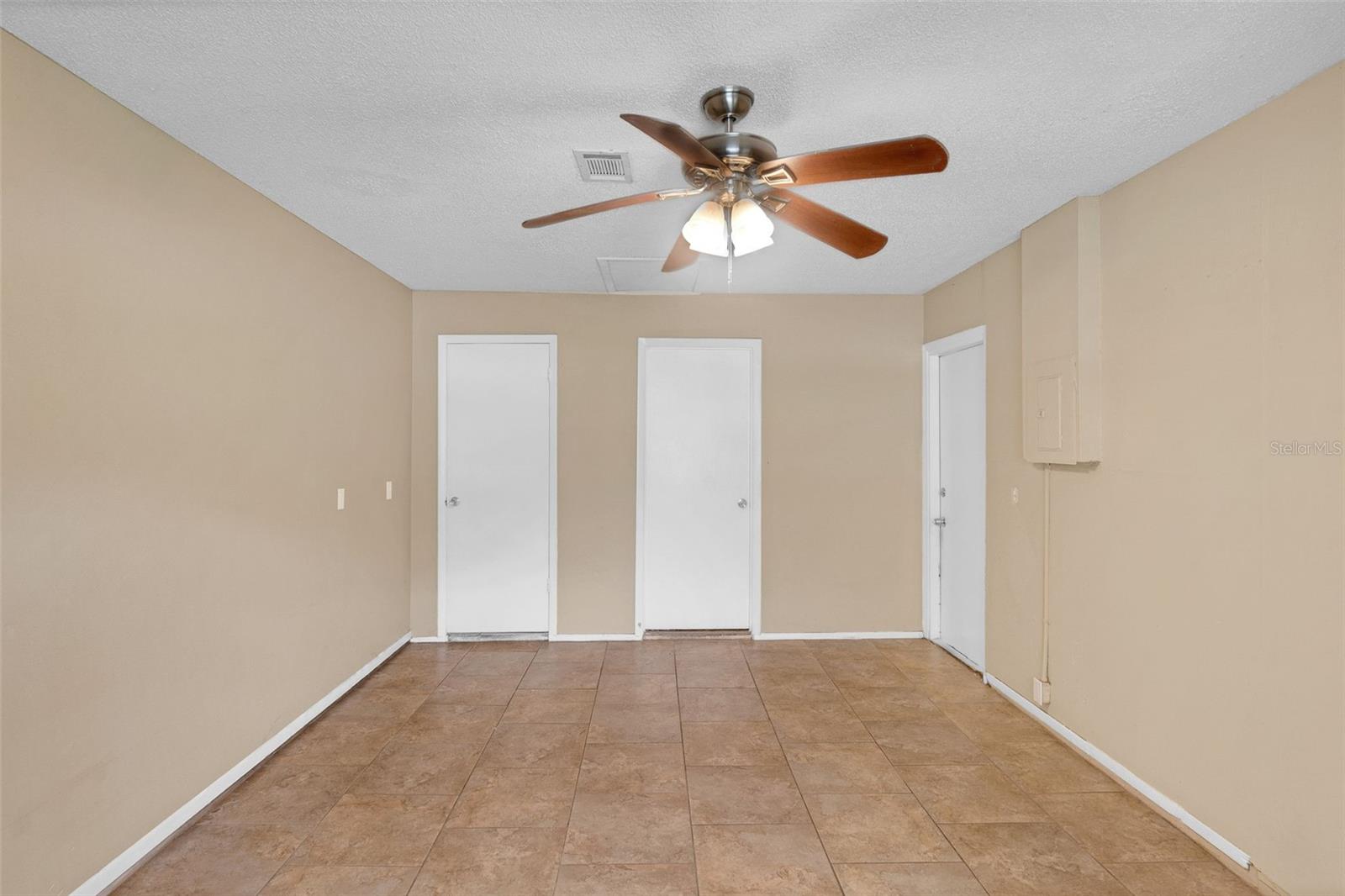 Image 13 of 17 For 433 17th Street