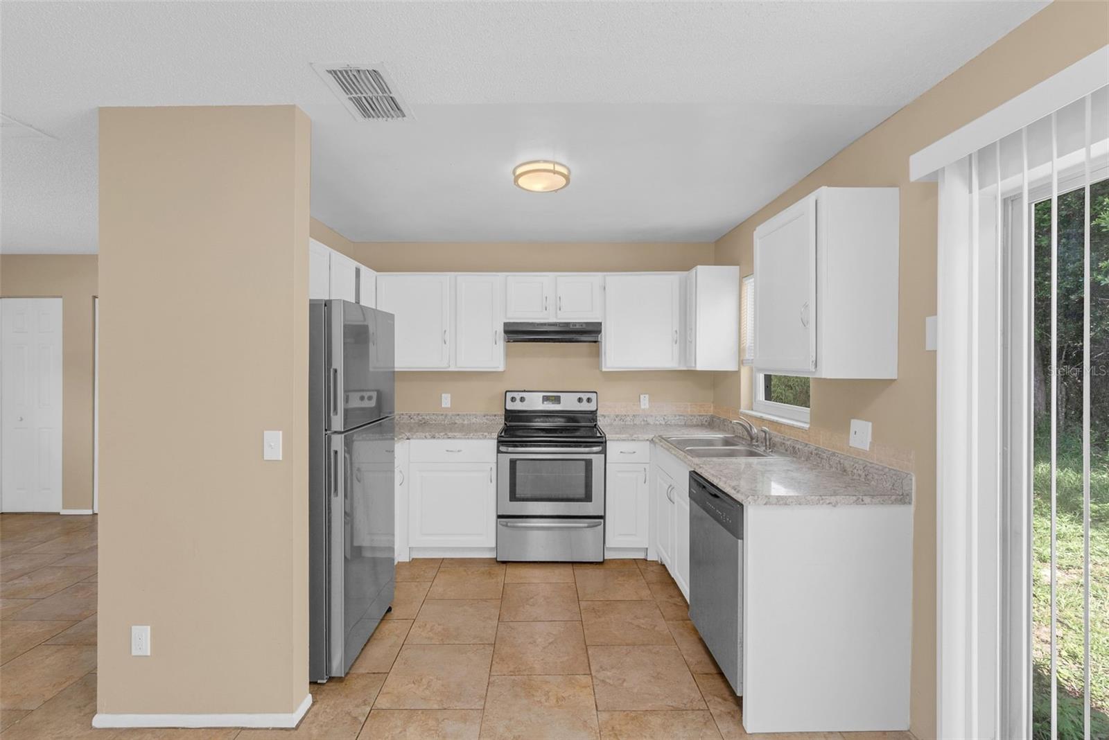 Image 5 of 17 For 433 17th Street