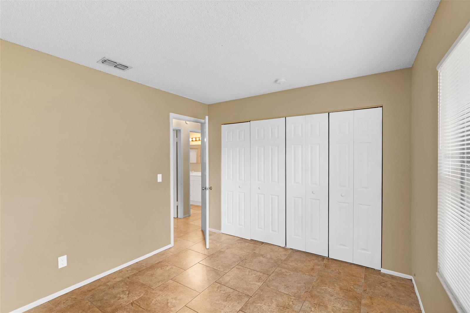 Image 7 of 17 For 433 17th Street