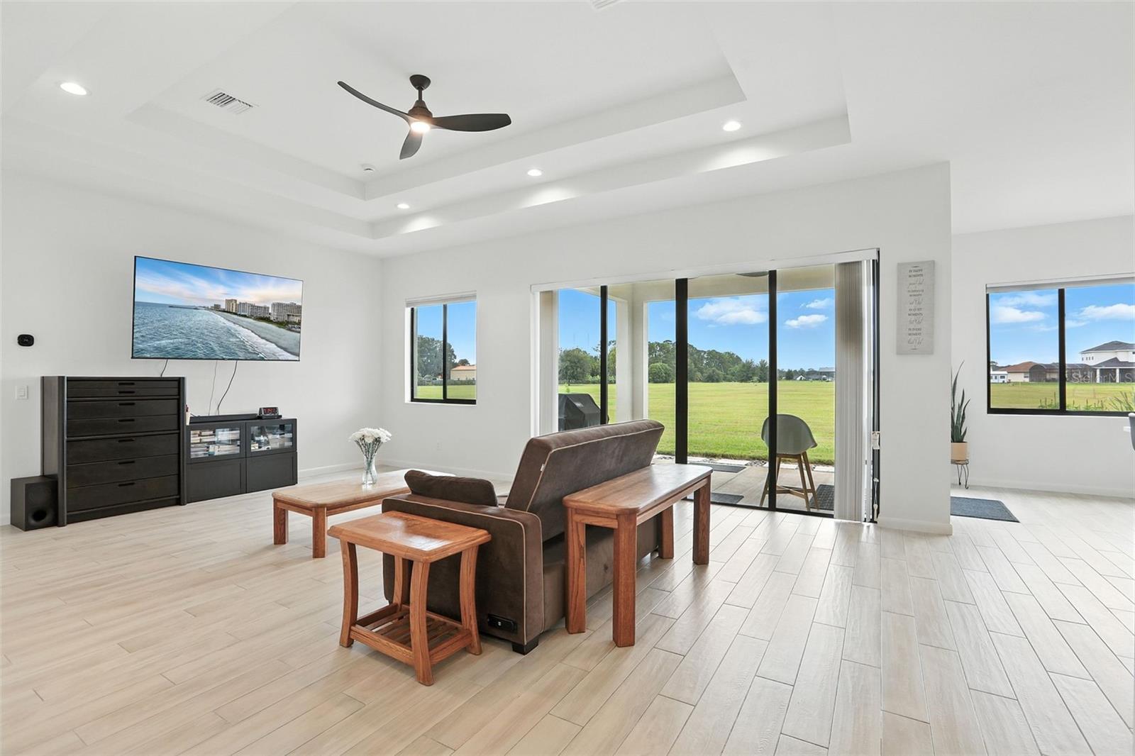 Listing photo id 9 for 4440 Shirley Shores Road
