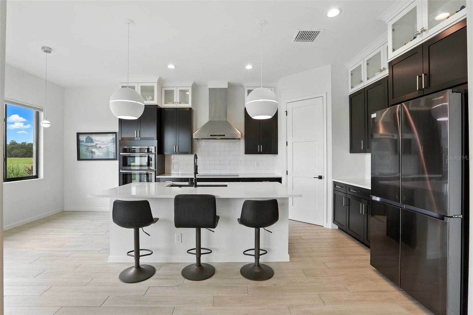 Listing photo id 5 for 4440 Shirley Shores Road