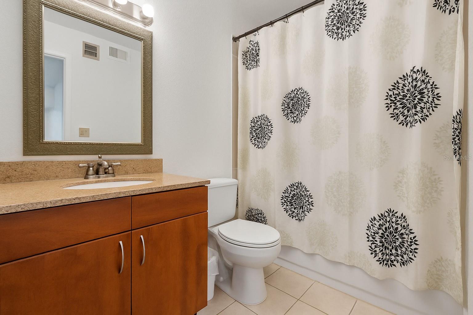 Image 13 of 39 For 11514 Westwood Boulevard 422