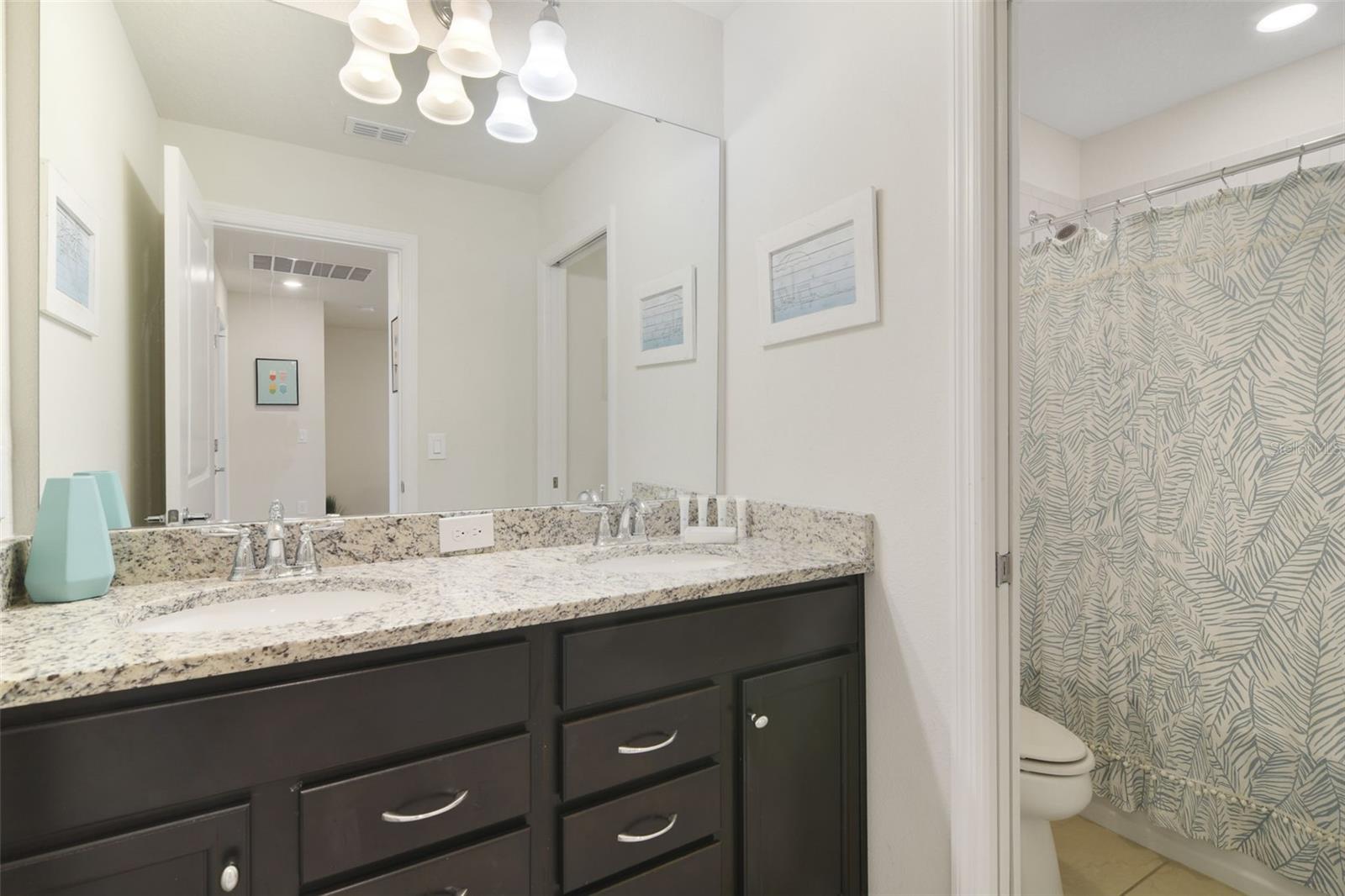Image 20 of 51 For 131 Jetty Way