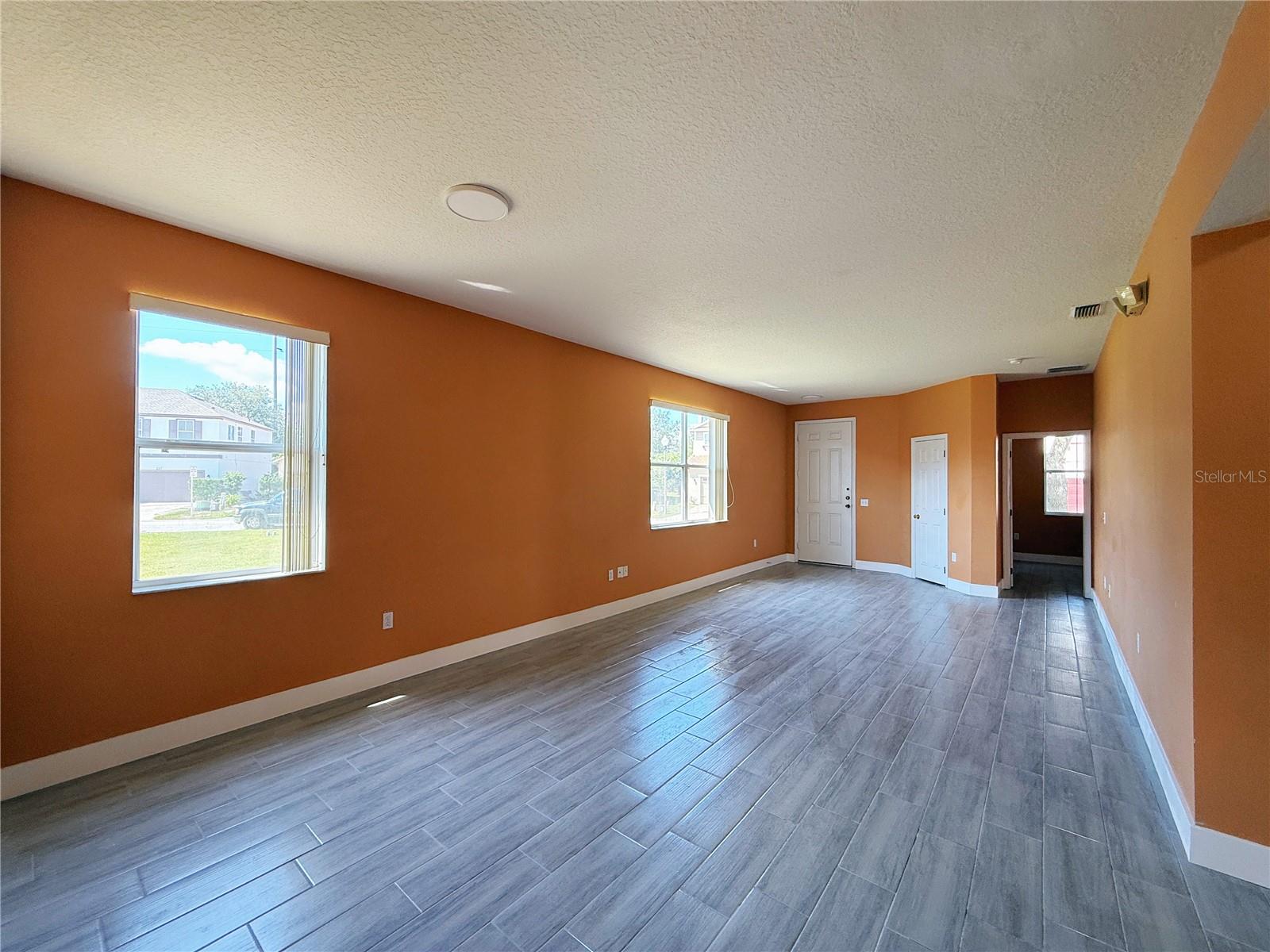 Image 3 of 17 For 194 Sand Ridge Drive