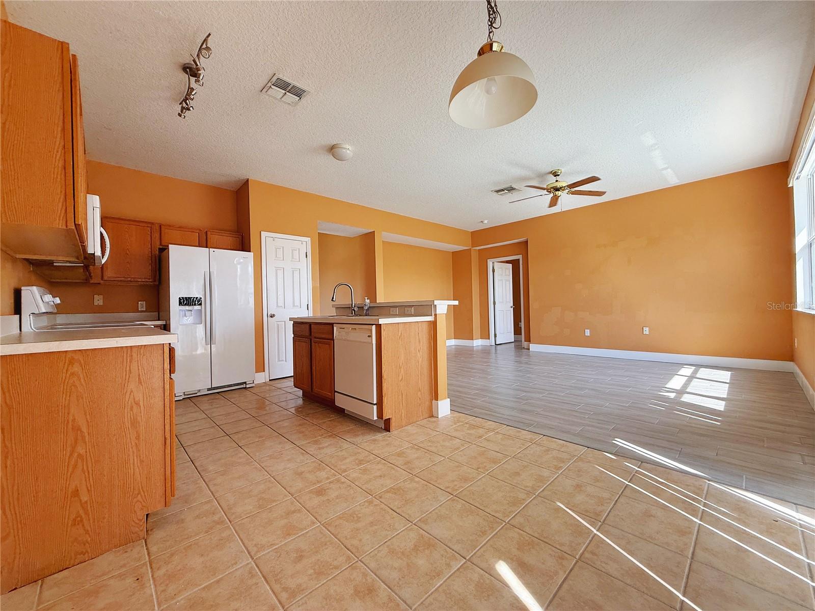 Image 5 of 17 For 194 Sand Ridge Drive