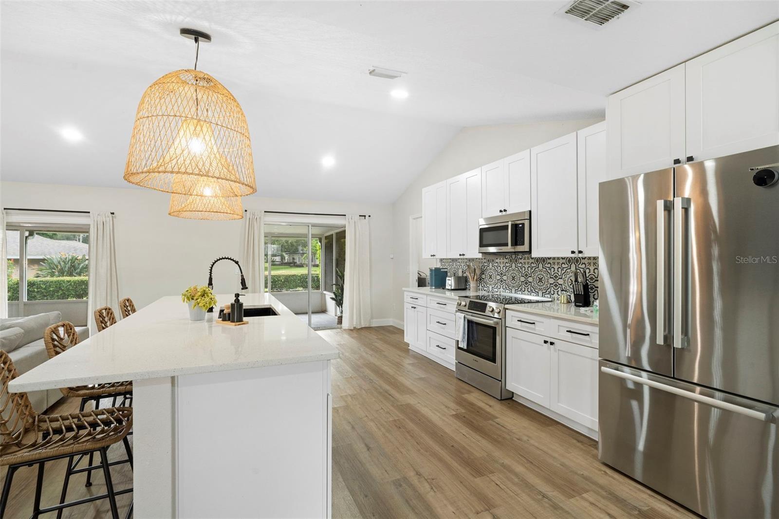 Image 20 of 37 For 4520 Lake Gem Circle