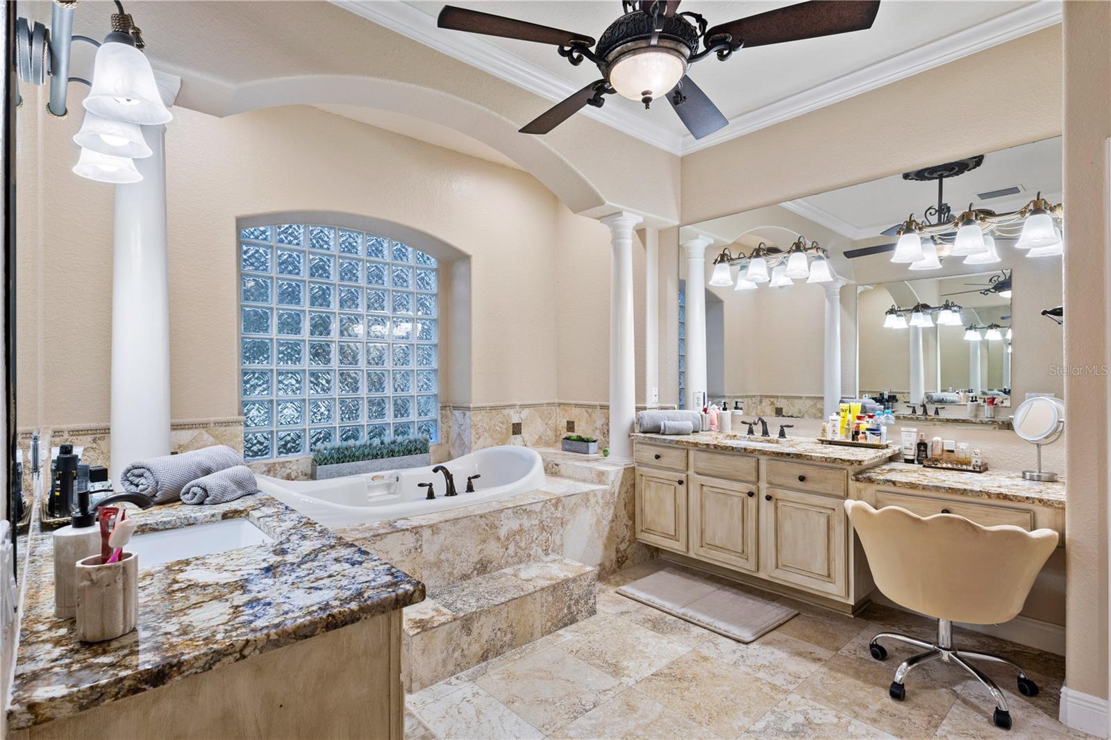 Image 36 of 86 For 9649 Weatherstone Court