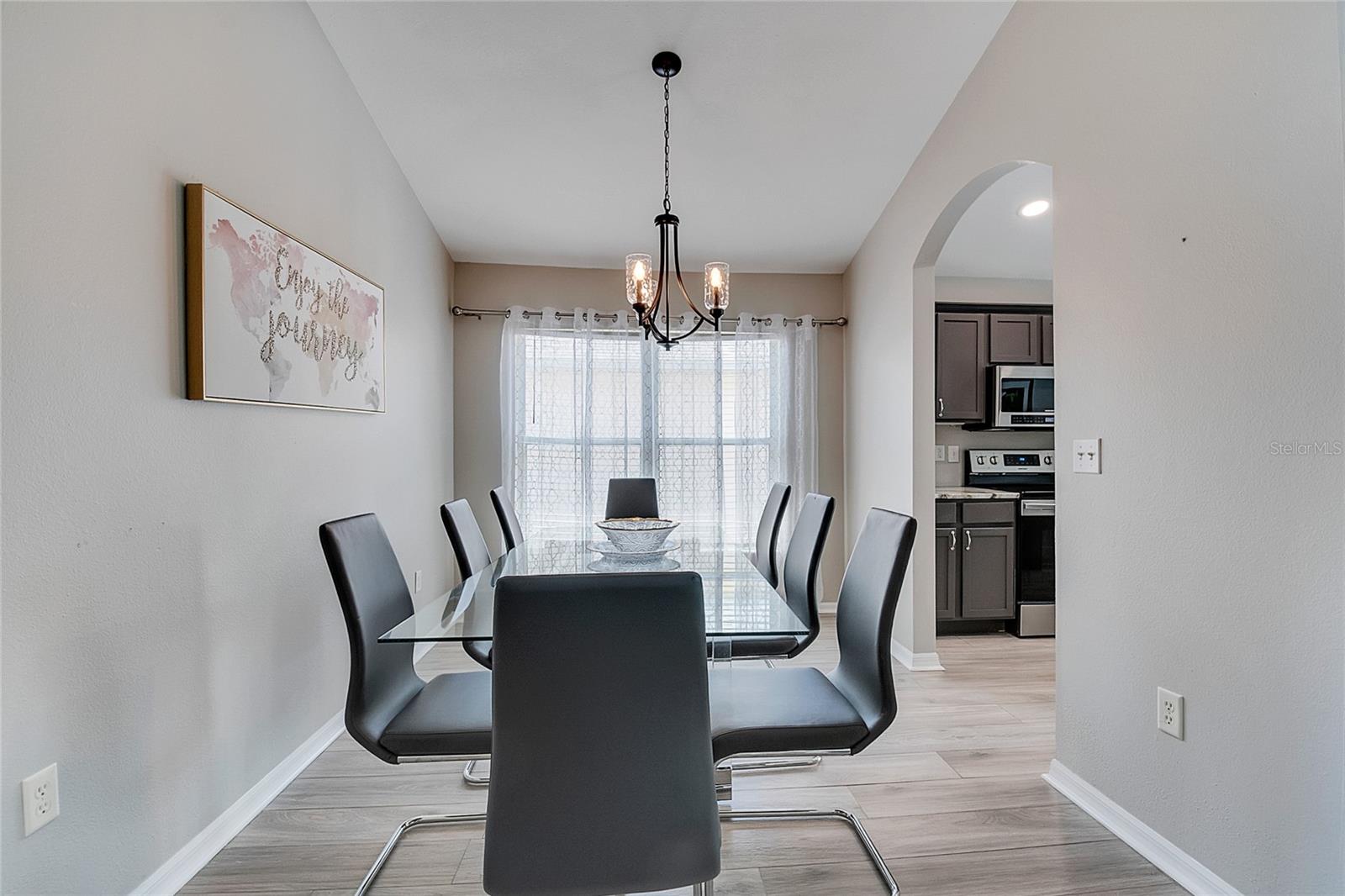 Image 15 of 56 For 1428 Casterton Circle