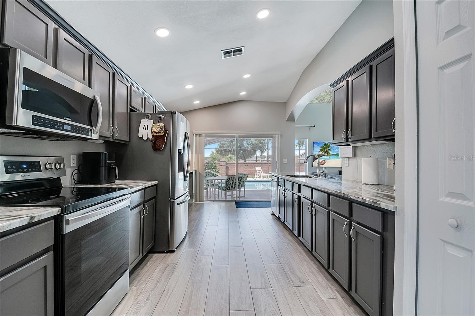 Image 3 of 56 For 1428 Casterton Circle