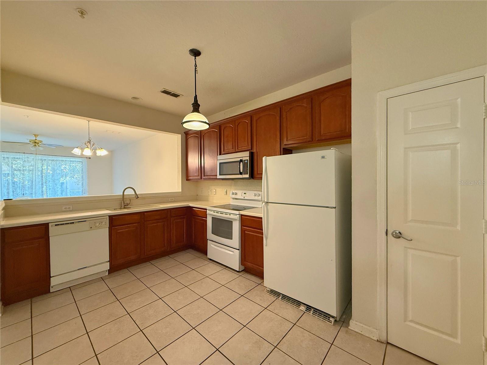 Image 3 of 21 For 2897 Polvadero Lane 107