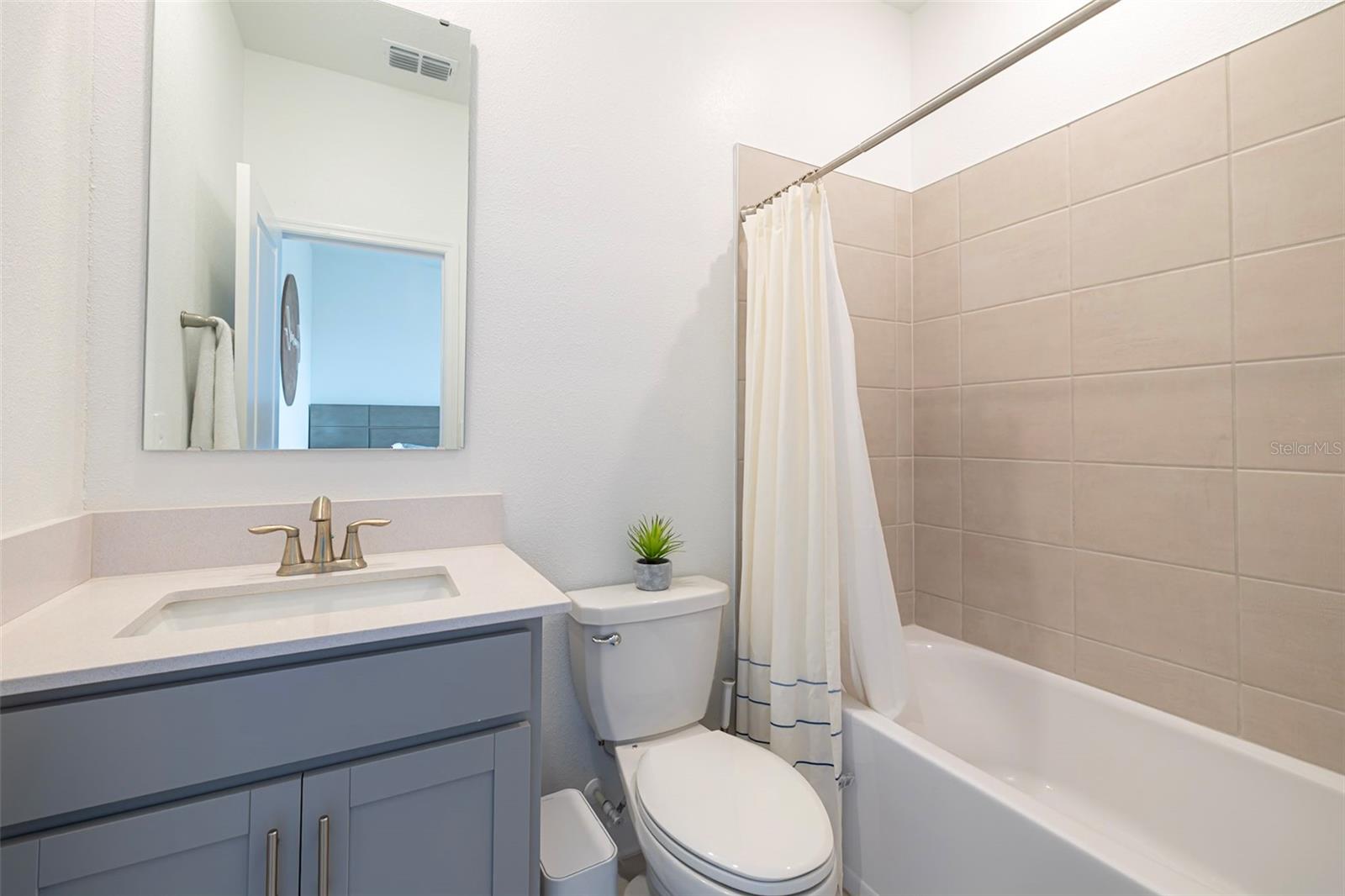 Image 33 of 83 For 4507 Hillingdam Road