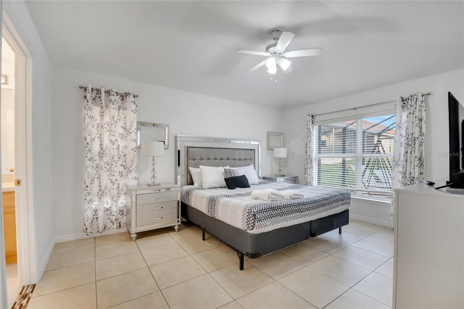 Image 10 of 54 For 238 Rosso Drive