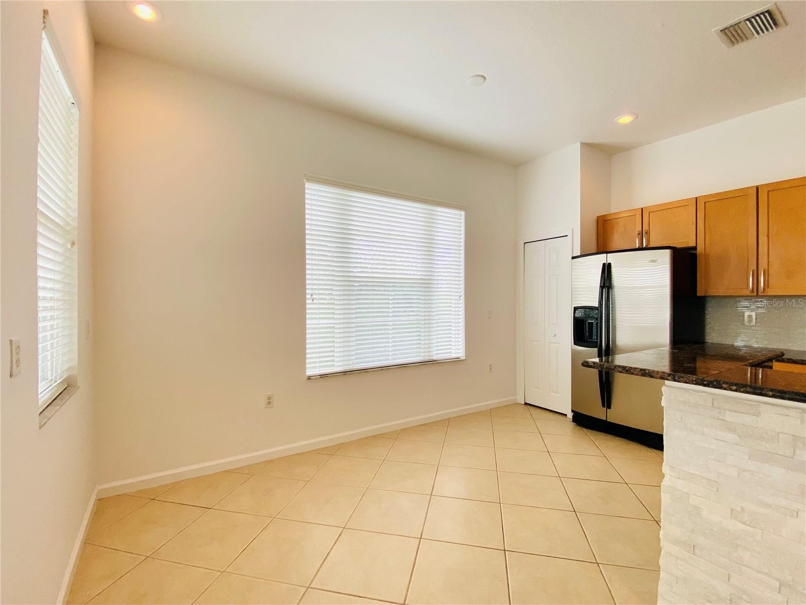 Image 10 of 31 For 4392 Wardell Place 303