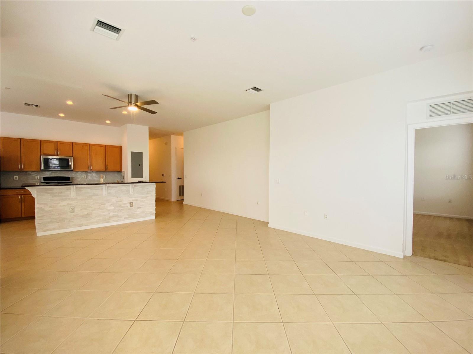 Image 13 of 31 For 4392 Wardell Place 303