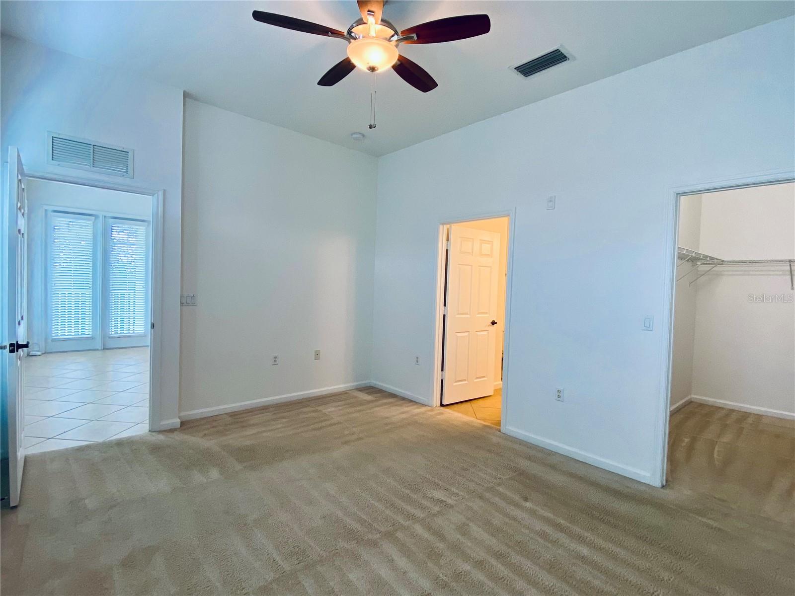 Image 21 of 31 For 4392 Wardell Place 303