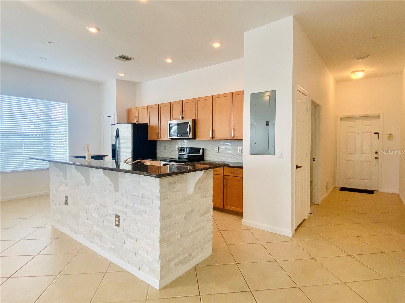 Image 5 of 31 For 4392 Wardell Place 303
