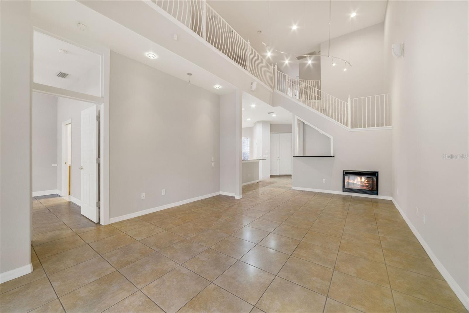 Image 7 of 17 For 8414 Frescada Court
