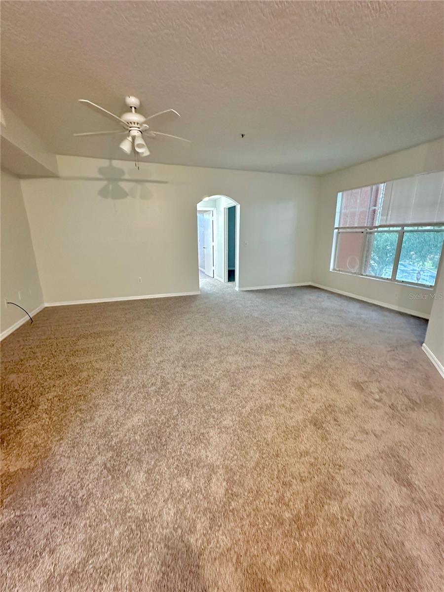 Image 13 of 24 For 5500 Metrowest Boulevard 201