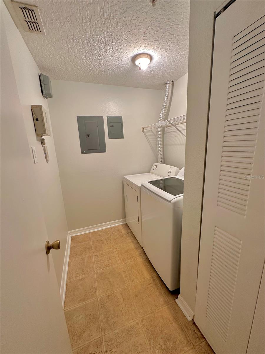 Image 24 of 24 For 5500 Metrowest Boulevard 201