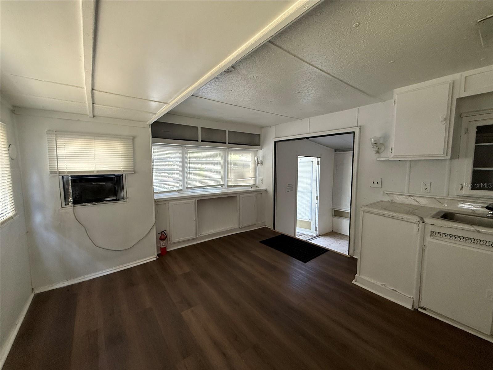 Image 5 of 13 For 3000 Clarcona Road 2215