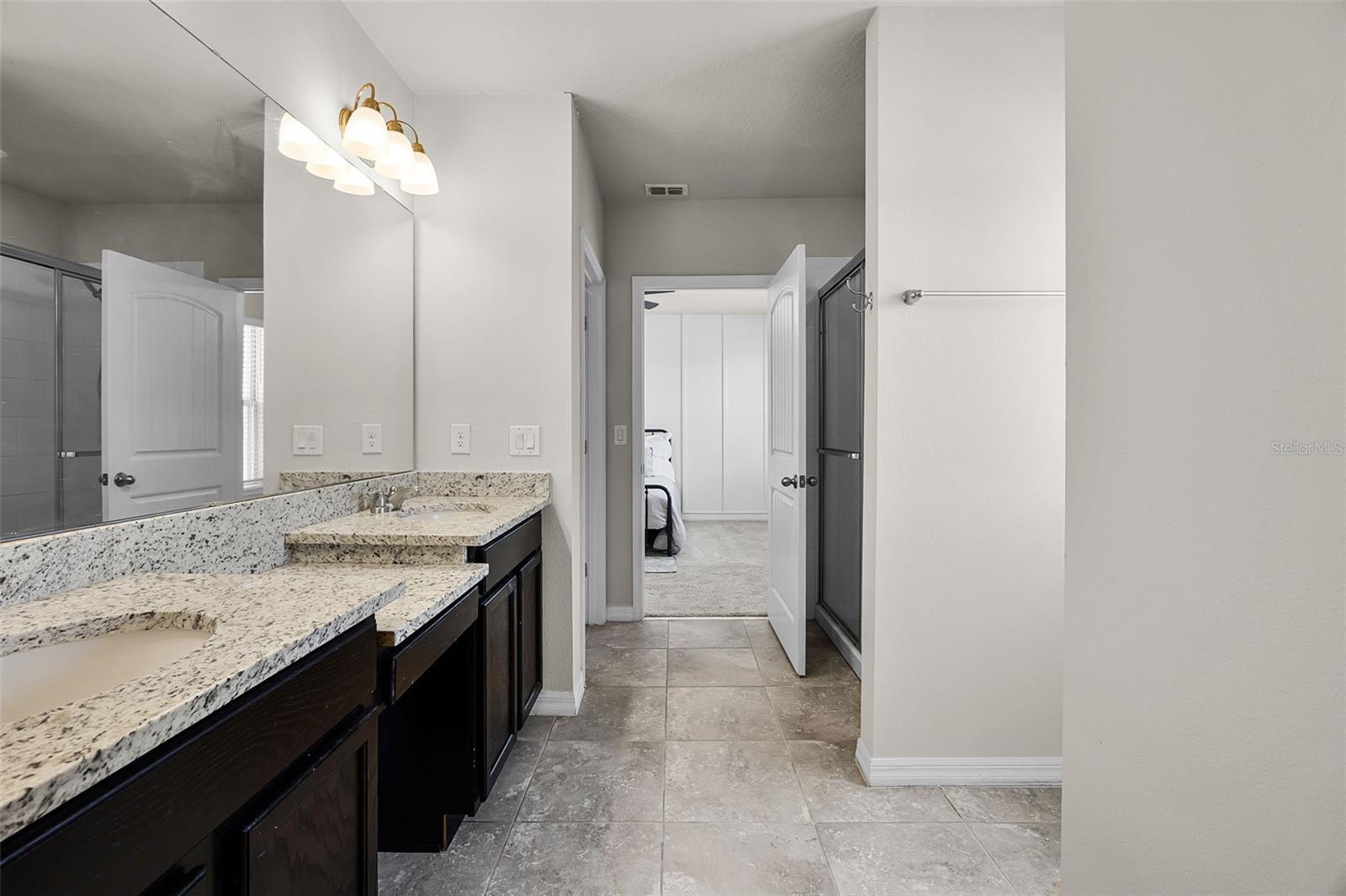 Image 22 of 51 For 10643 Atwater Bay Drive