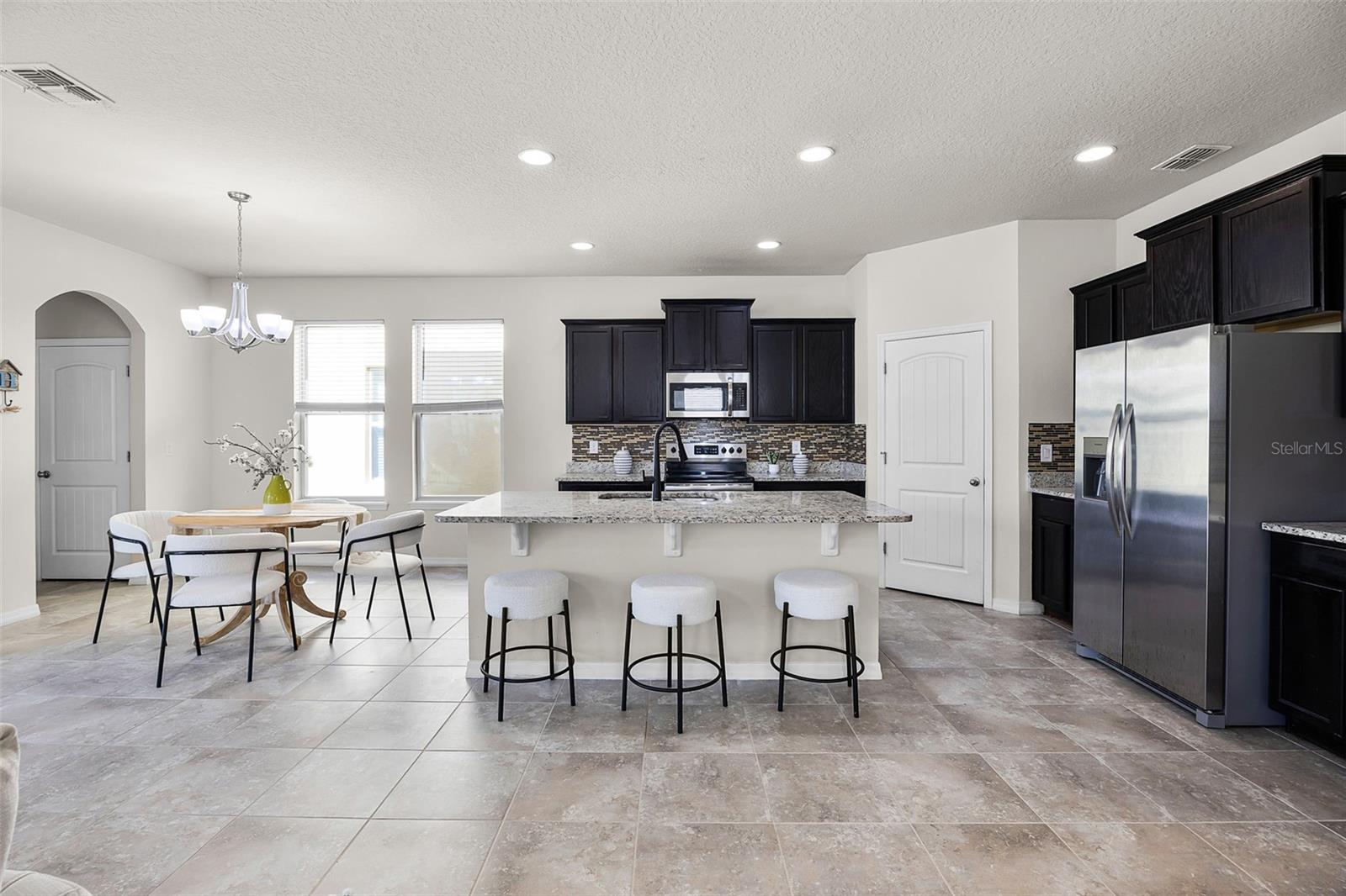 Image 8 of 51 For 10643 Atwater Bay Drive