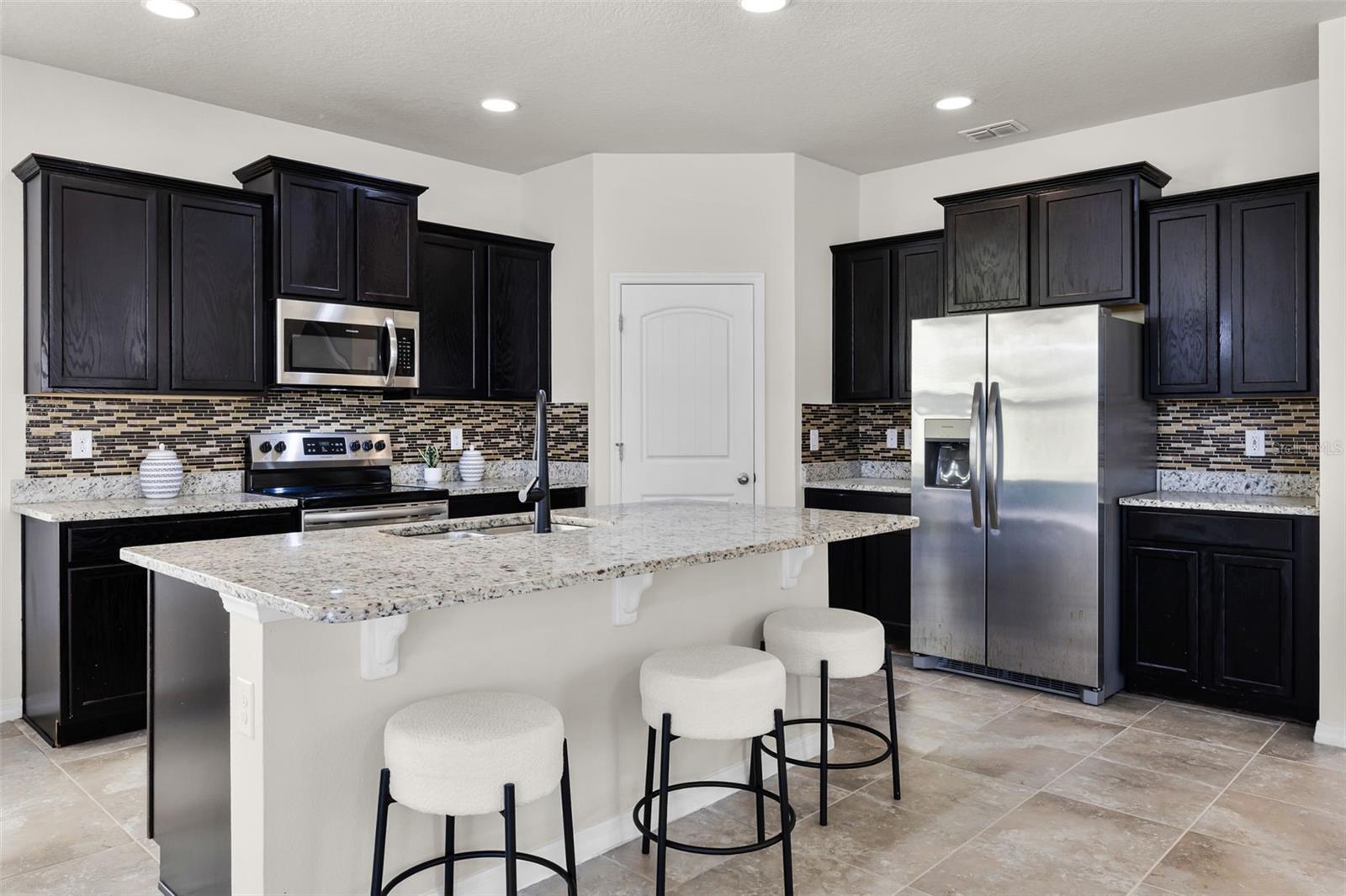 Image 9 of 51 For 10643 Atwater Bay Drive